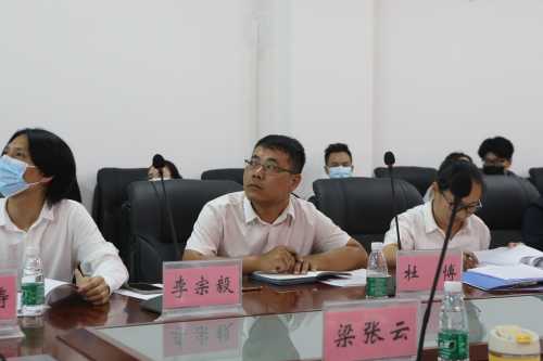动画与传媒学院论证诺亚娱乐(中国)科技有限公司专家讨论现场55-1.jpg